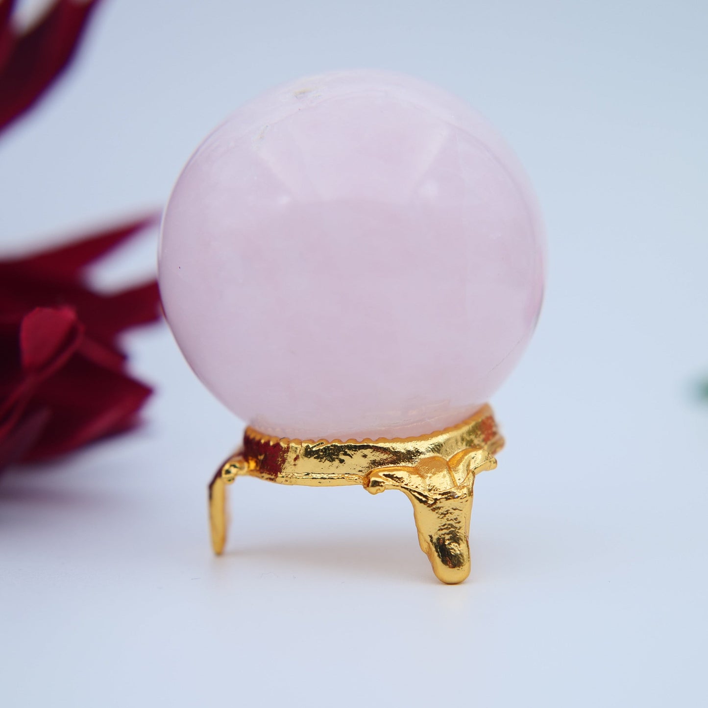 Rose Quartz Sphere – 47 mm / 143 g