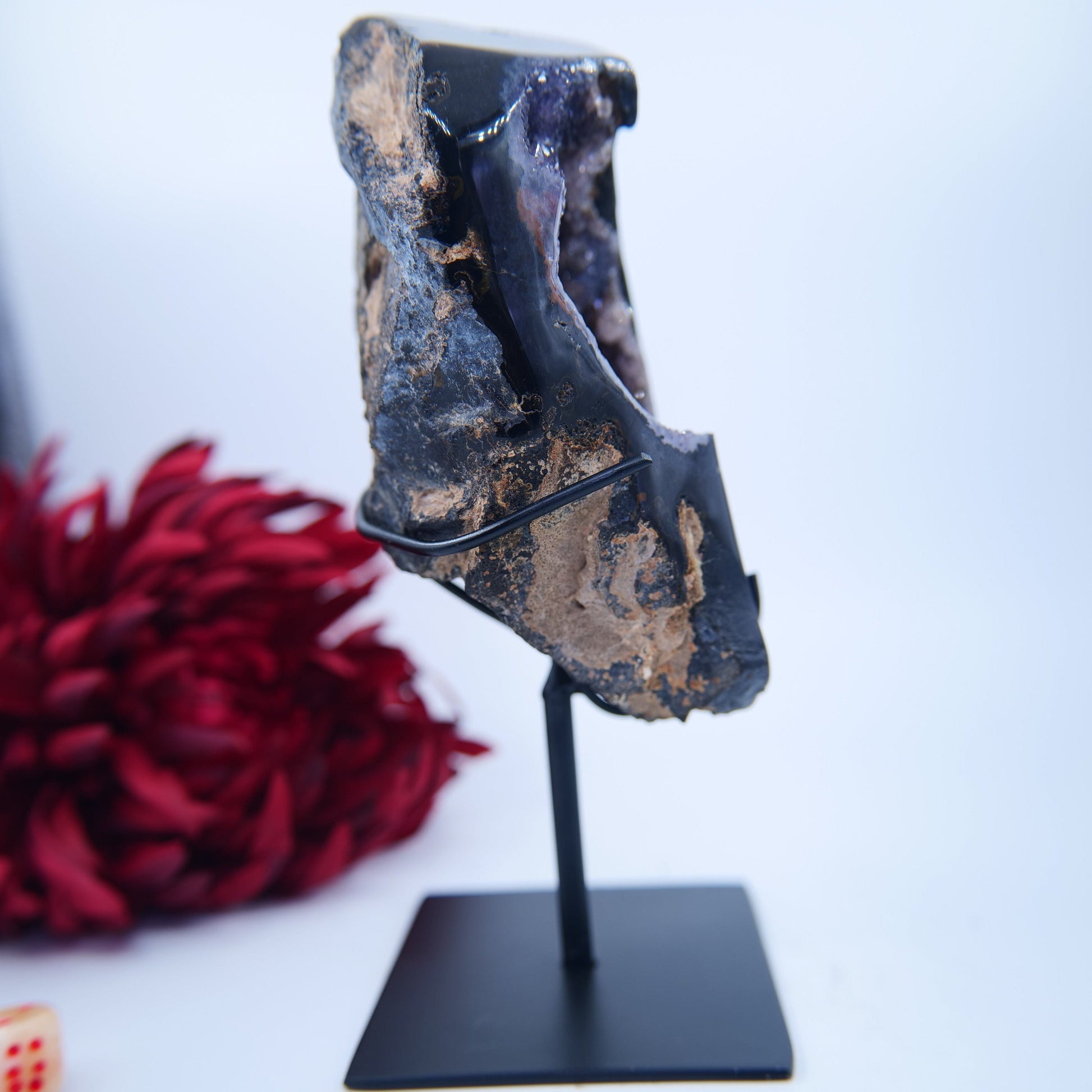 Agate Geode Brazil 1031 g on stand. - Positive Faith Hope Love