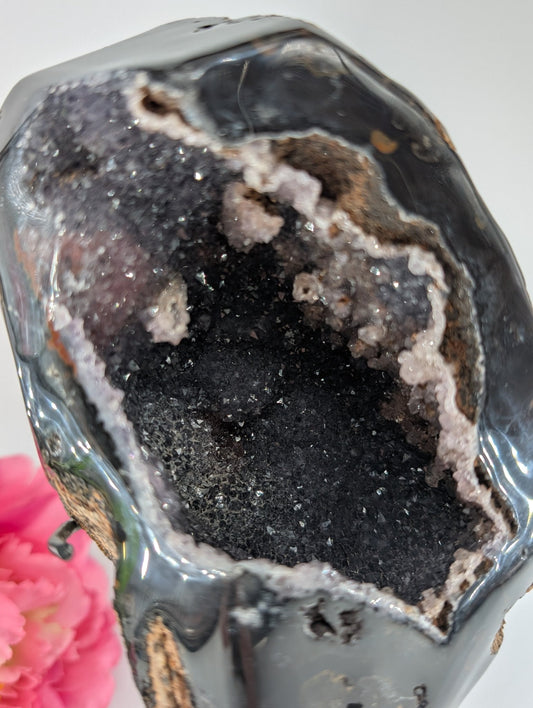 Natural Agate Geode Brazil 1031 Grams featuring banded patterns and glossy finish - Positive Faith Hope Love