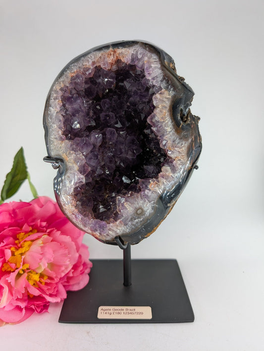 Agate Geode Brazil 1141 grams - Positive Faith Hope Love