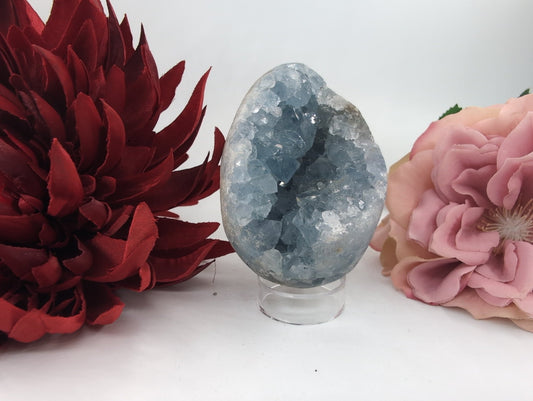 Celestite Crystal Egg 354g - Positive Faith Hope Love