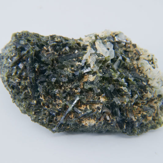 Epidote Specimen Pakistan Grade A 75g - Positive Faith Hope Love