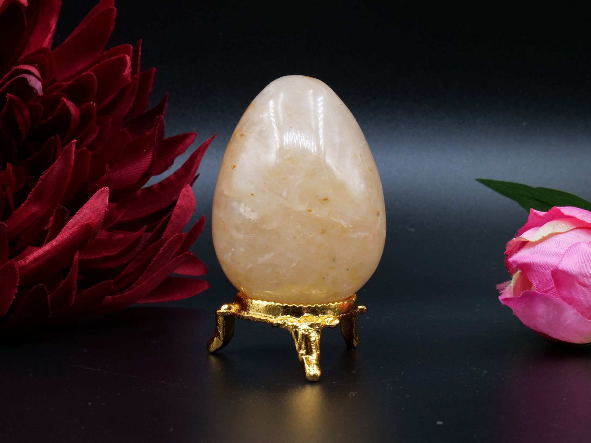 Golden Quartz Egg — 157 g (60×45 mm) - Positive Faith Hope Love