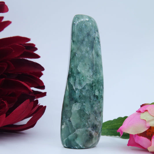 Green Aventurine Freeform — 133g - Positive Faith Hope Love