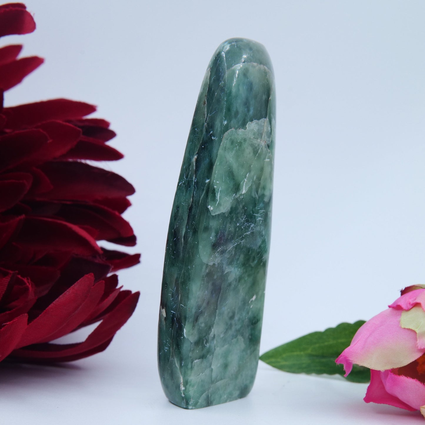 Green Aventurine Freeform — 133g - Positive Faith Hope Love