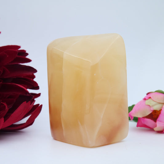 Honey Calcite — 304 g - Positive Faith Hope Love