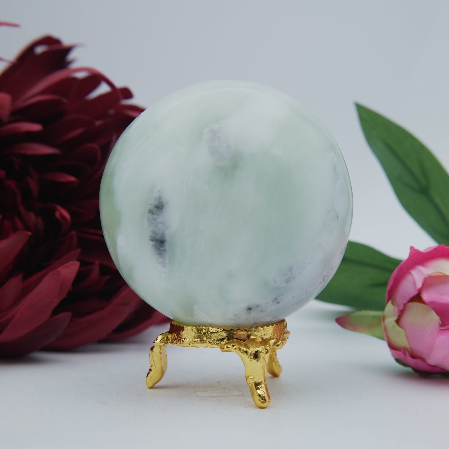 Jade Serpentine Sphere — 418 g (67 mm) - Positive Faith Hope Love