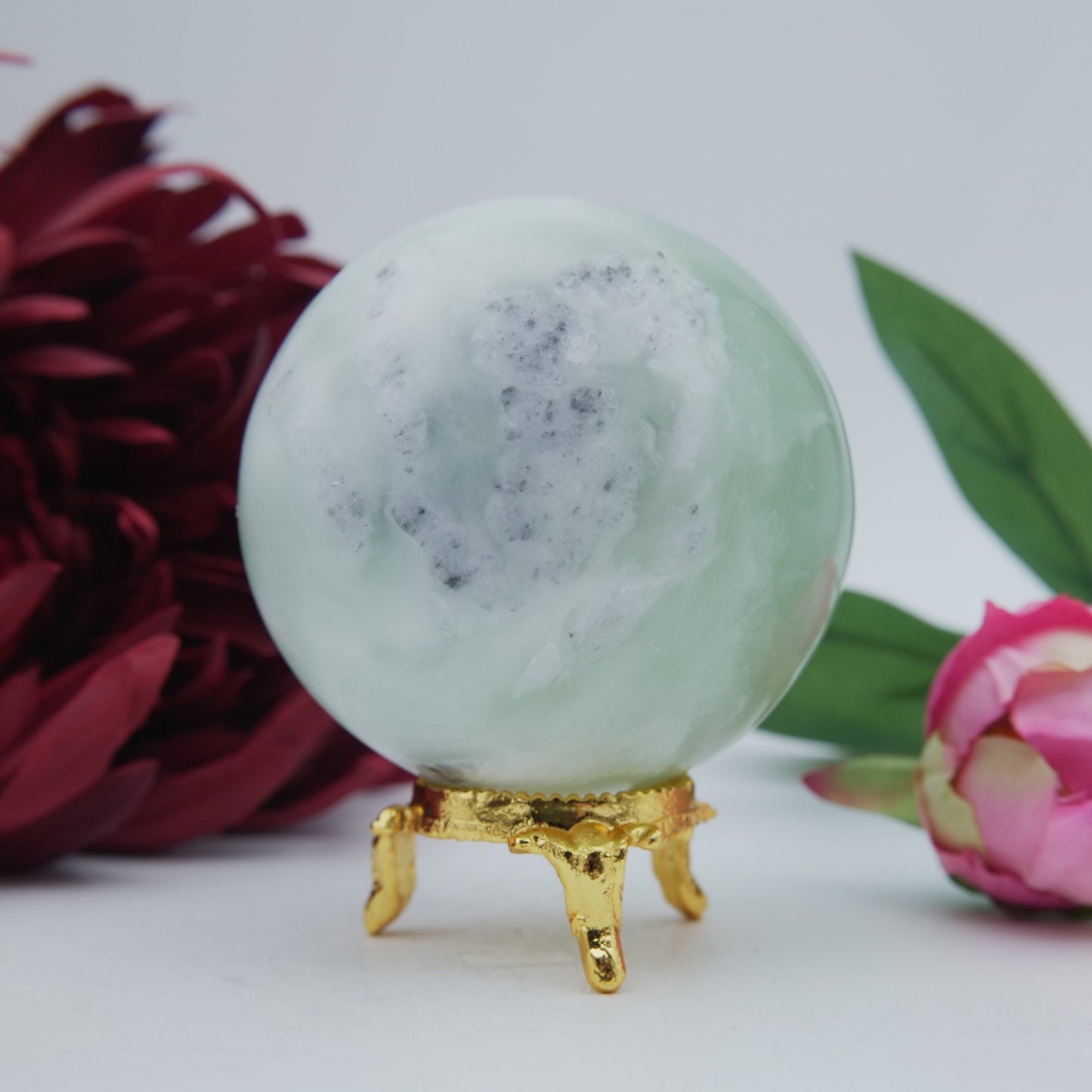 Jade Serpentine Sphere — 418 g (67 mm) - Positive Faith Hope Love