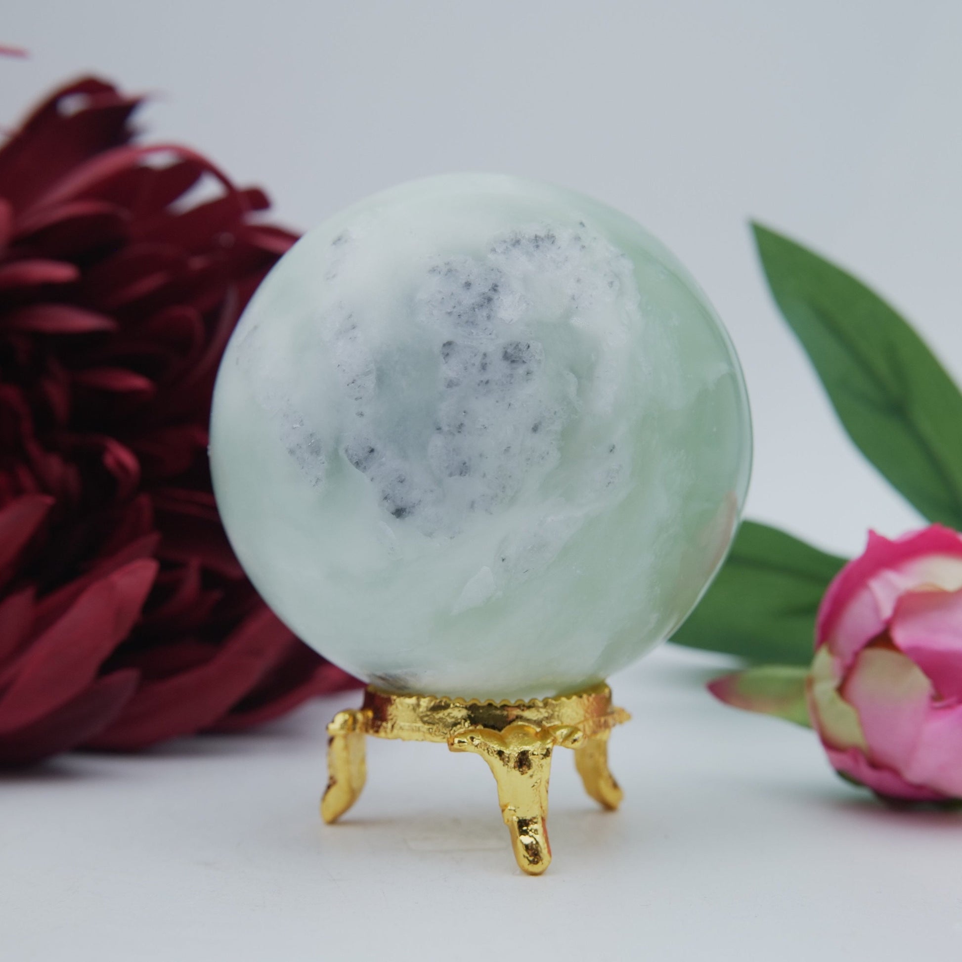 Jade Serpentine Sphere — 418 g (67 mm) - Positive Faith Hope Love