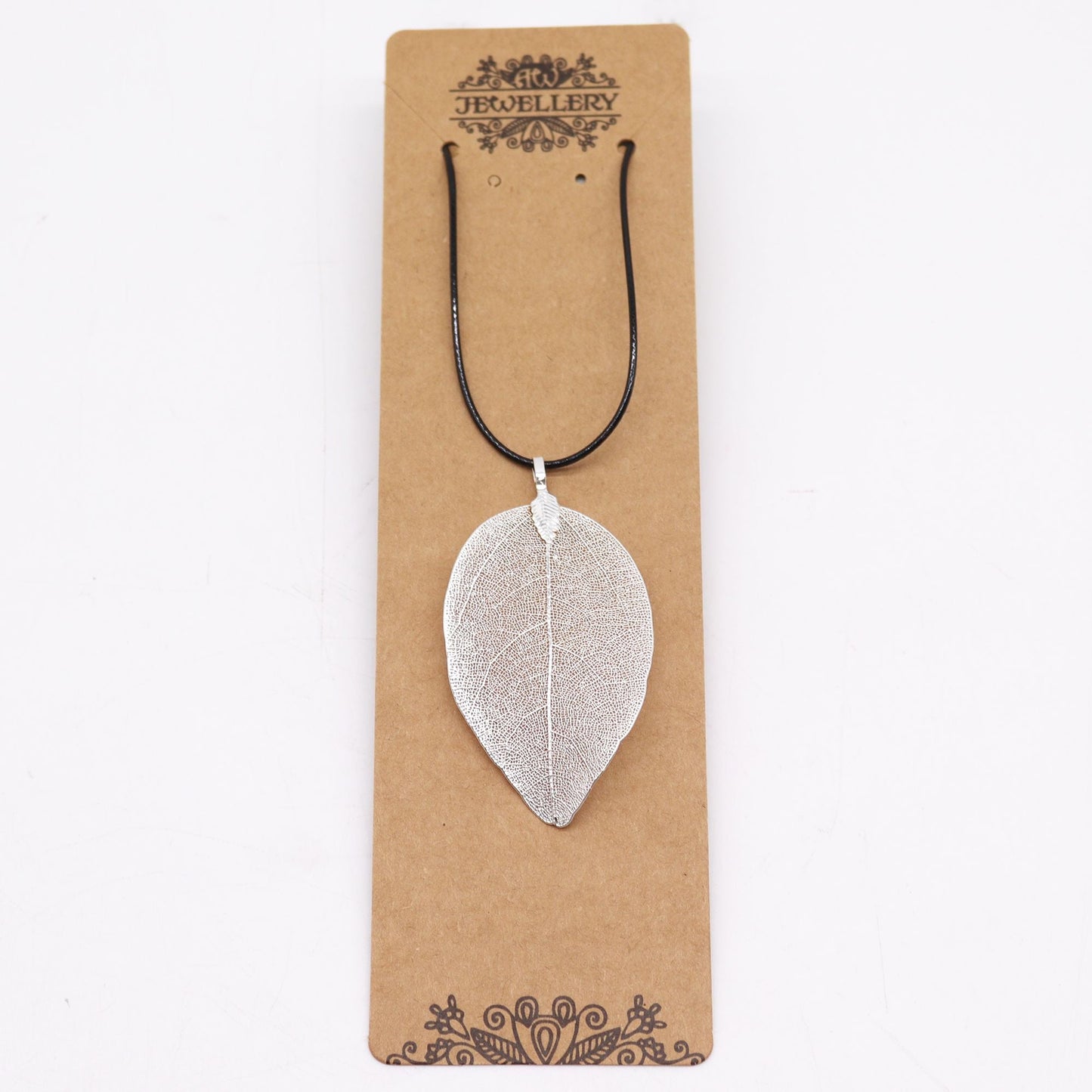 Polished Necklace Bravery Leaf Silver featuring natural patterning and unique variations - Positive Faith Hope Love