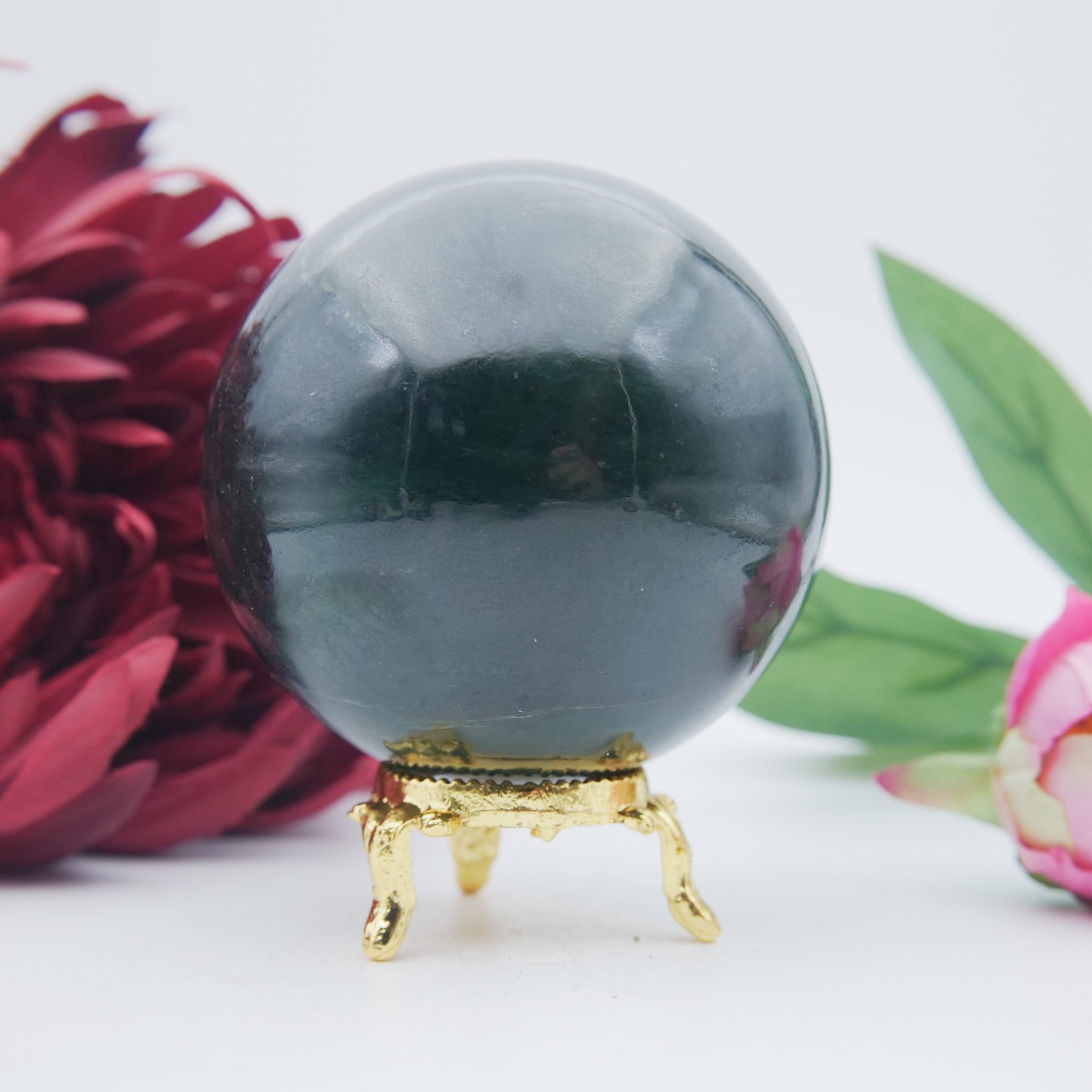 Nephrite Jade Sphere — 600 g (70 mm) - Positive Faith Hope Love