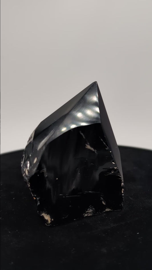 Black Obsidian Natural Point 213g