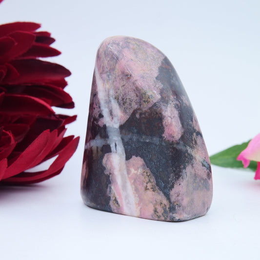 Rhodonite Freeform — 214 g - Positive Faith Hope Love