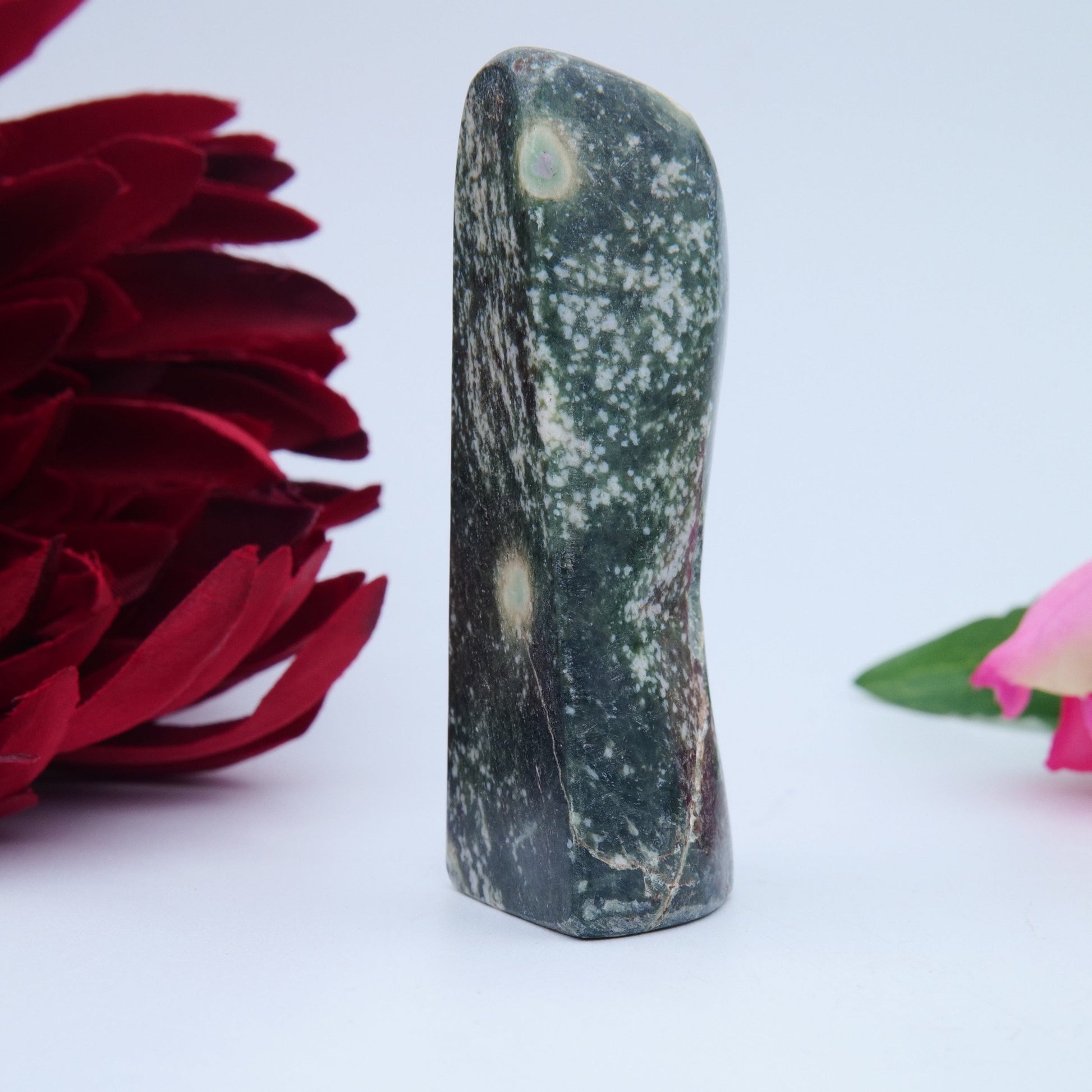 Ruby Corundum Freeform — 99 g - Positive Faith Hope Love