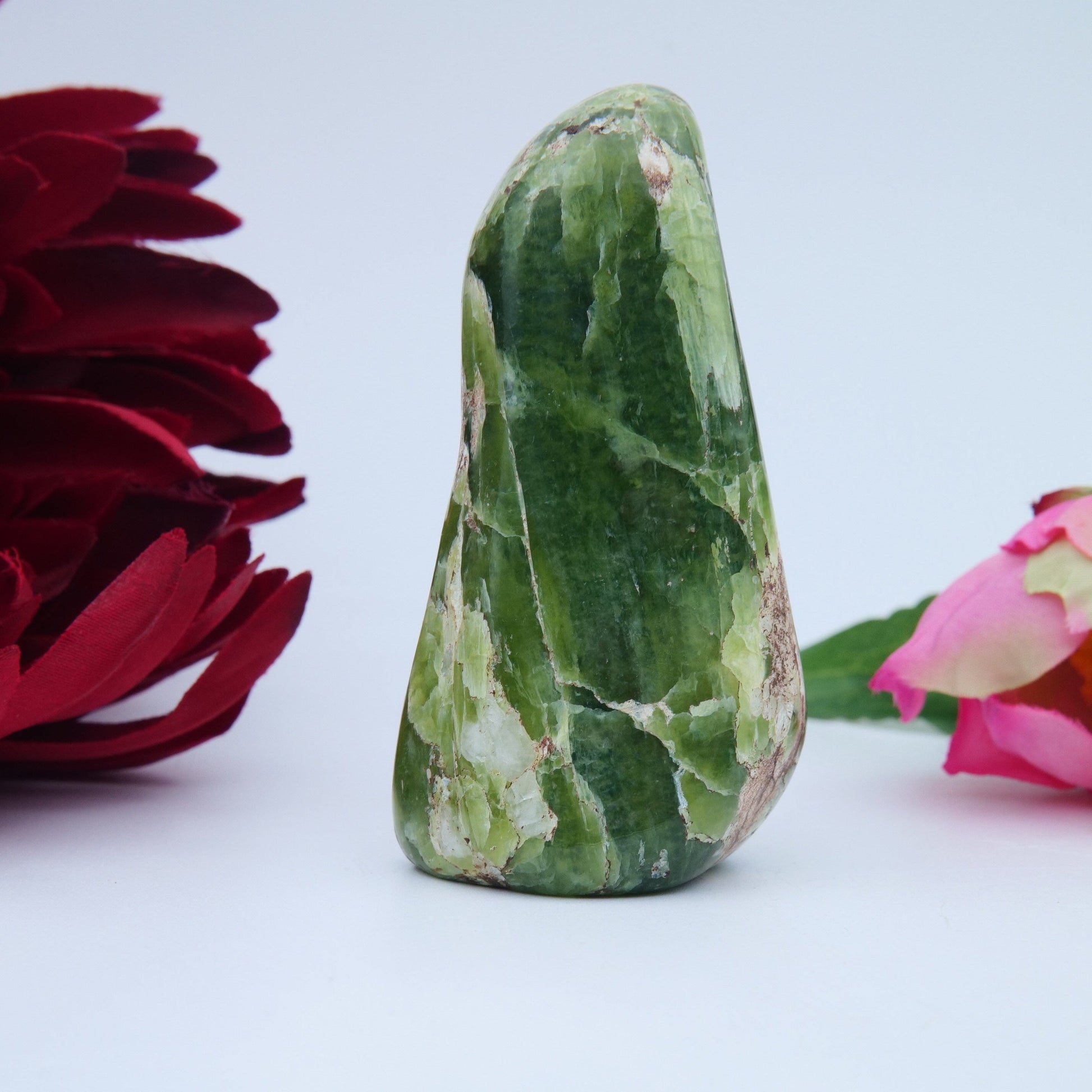 Tremolite Freeform — 137 g - Positive Faith Hope Love