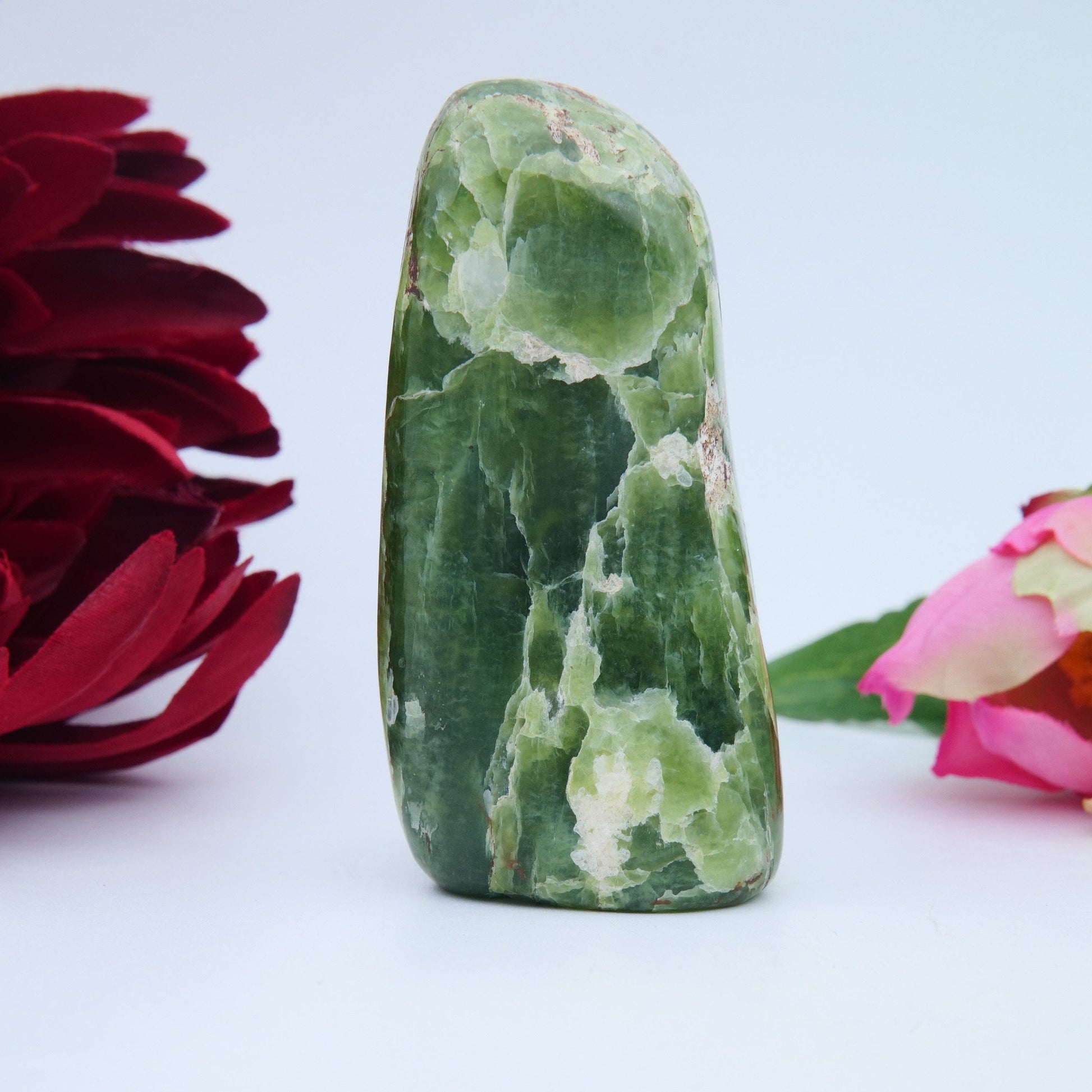 Tremolite Freeform — 137 g - Positive Faith Hope Love